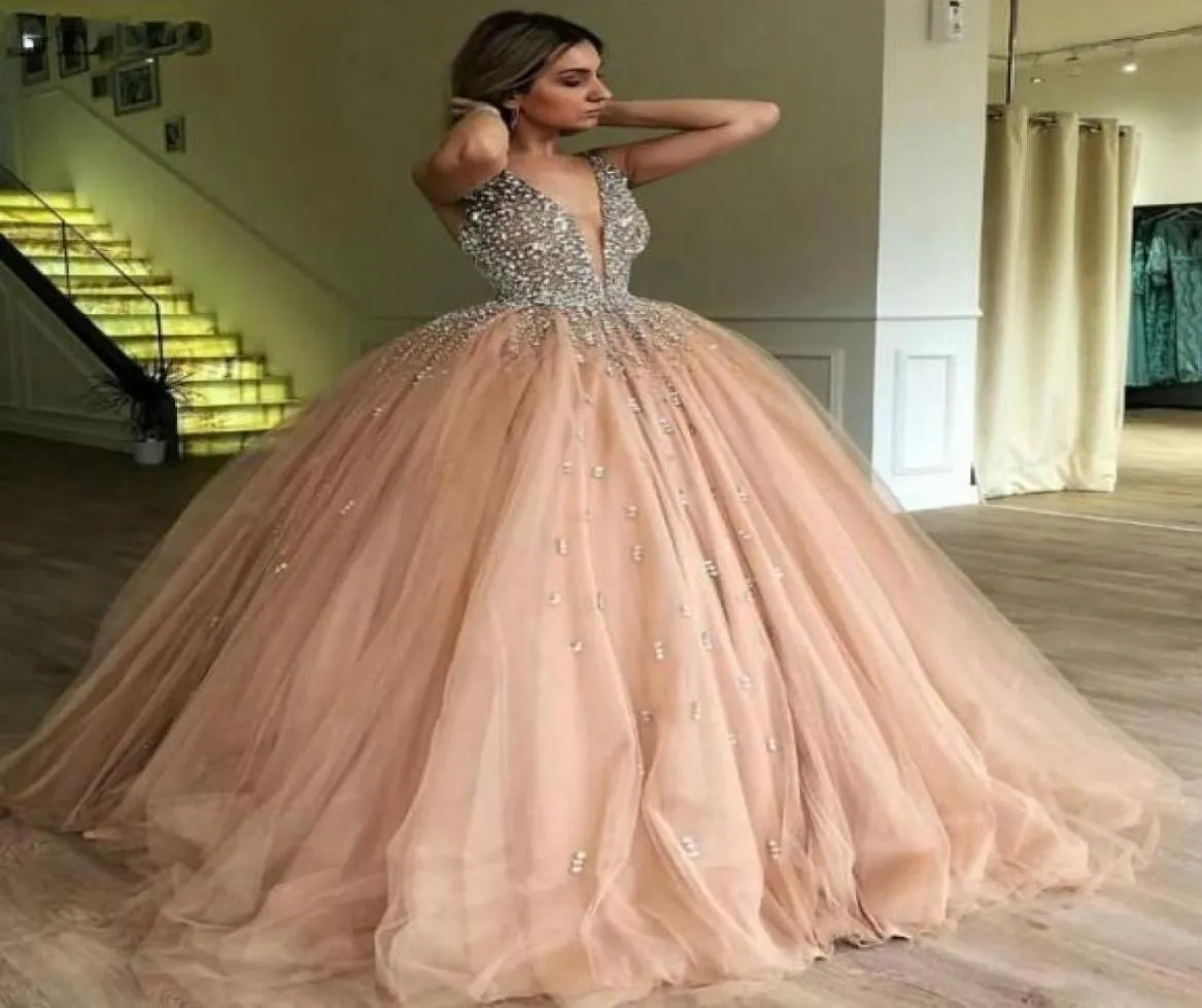 2019 Arabo orientale sexy polveroso rosa abito da ballo abiti da ballo allegria immersione in cristallo abiti da sera festa appliques festa formale modesta2772599