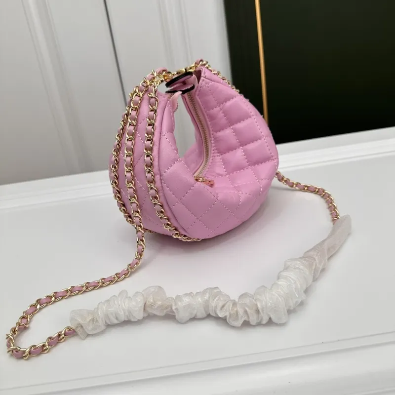 Crescent owinięte jagnięce skini 24c torba crossbody designer torby na ramię