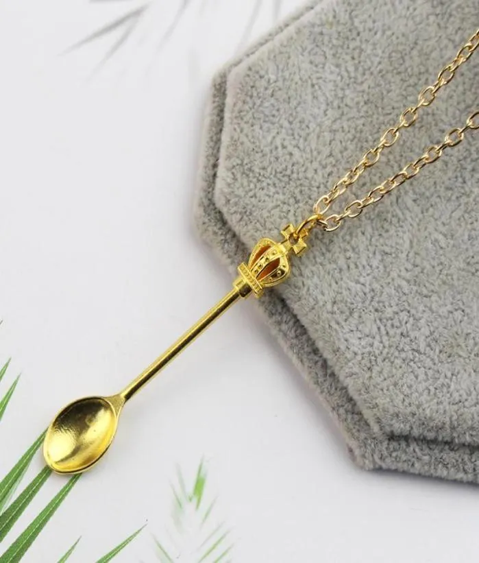 Alice Crown Classical Royal Snuff Necklace Pendant Dabber Dab Wax Tool Mini Tools Waxy Dry Herb Herbal Spoon Shaped Metal Lanyard 1921662