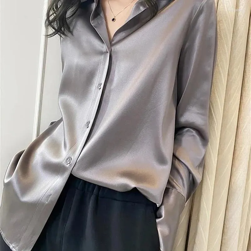 Kvinnors blusar Spring/Summer Thin Satin Shirt Fashion Single Breasted Löst långärmad formell topp