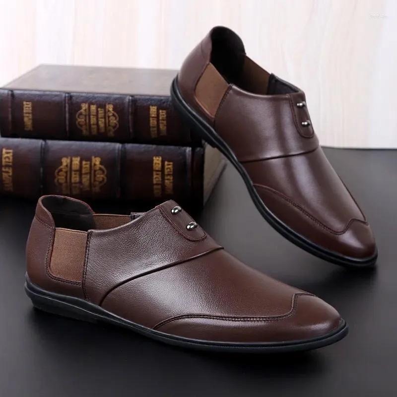 Swobodne buty luksusowy oryginalny skórzany mokrajer dla mężczyzn miękki wygodny klasyczny poślizg na wielkim rozmiarze męskim 37-45 mokasyny