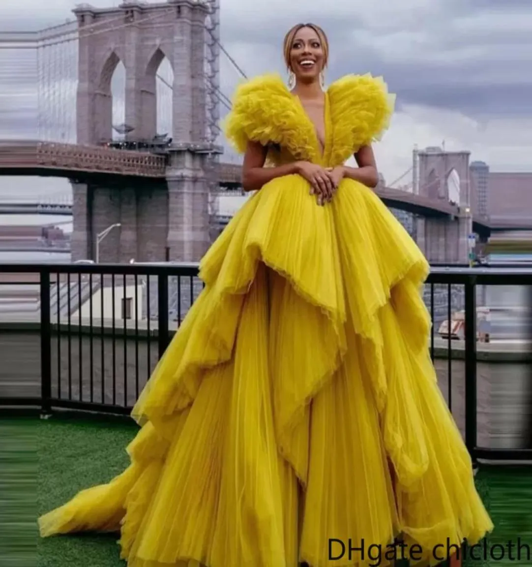 NEW 2022 New Yellow Tulle Prom Dresses Extra Puffy Ruffles V Neck Poshoot Women Dress Long Vestidos De Fiesta Formal Evening G5388126