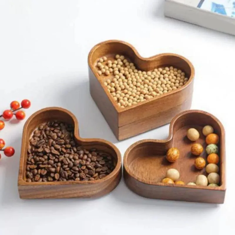 Piatti Porta snack in legno rustico Set vassoio in legno a forma di cuore per tavolo da pranzo Servizio multiuso impilabile