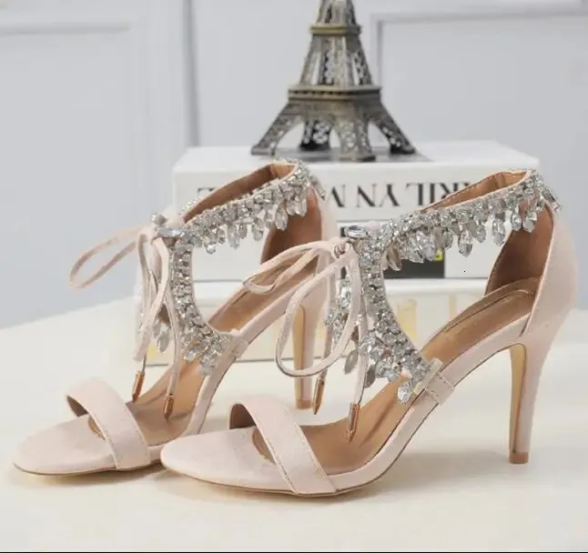 Elegante vrouwen zomer kristal strappy sandalen sexy strass bezaaid piep teen veter omhoog dunne hakken feestjurk schoenen vrouwen 240407