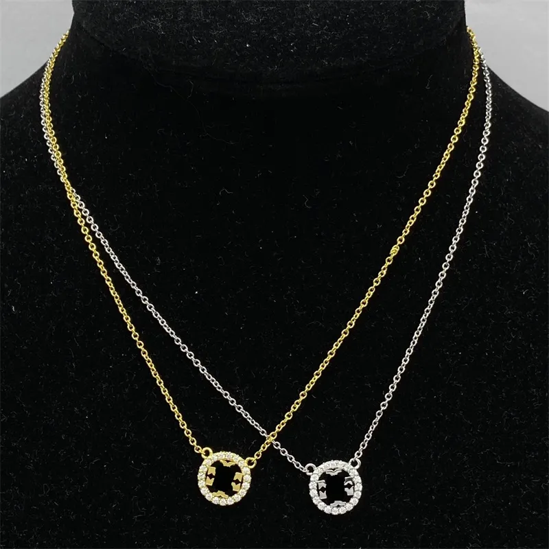 High end sense necklaces designer diamond symmetric pattern necklace choker necklace metal plated gold necklace personalized daily versatile zl183 I4