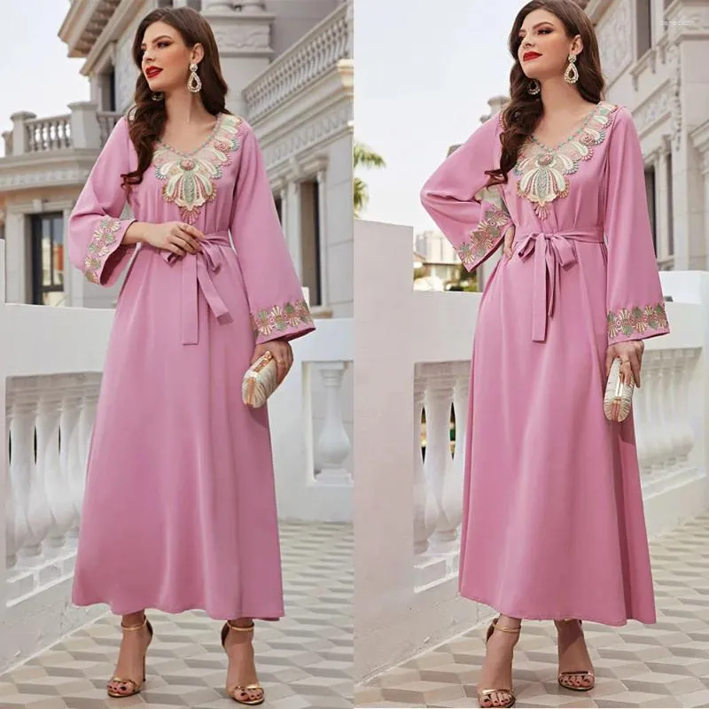 Ethnic Clothing Elegant Abayas Dubai Kaftan Women's Long Dress Muslim Arabic V-neck Jilbab Turkish Middle East Islamic Ramadan Maxi Robe