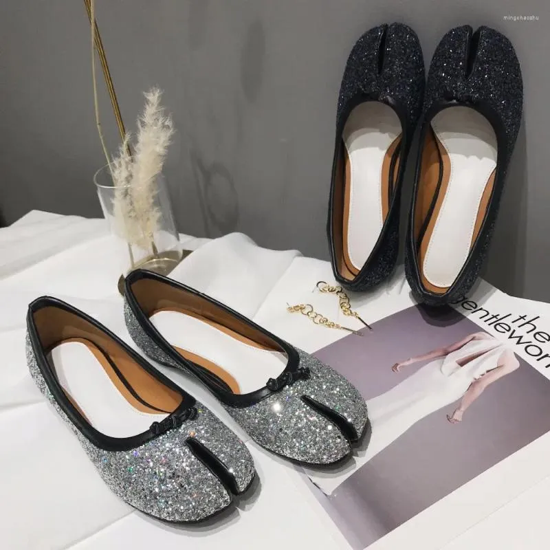 Espadrilles japonaises Tabi Ninja pour femmes, chaussures décontractées, mocassins plats à paillettes scintillantes, mocassins à nœud peu profond, Oxfords