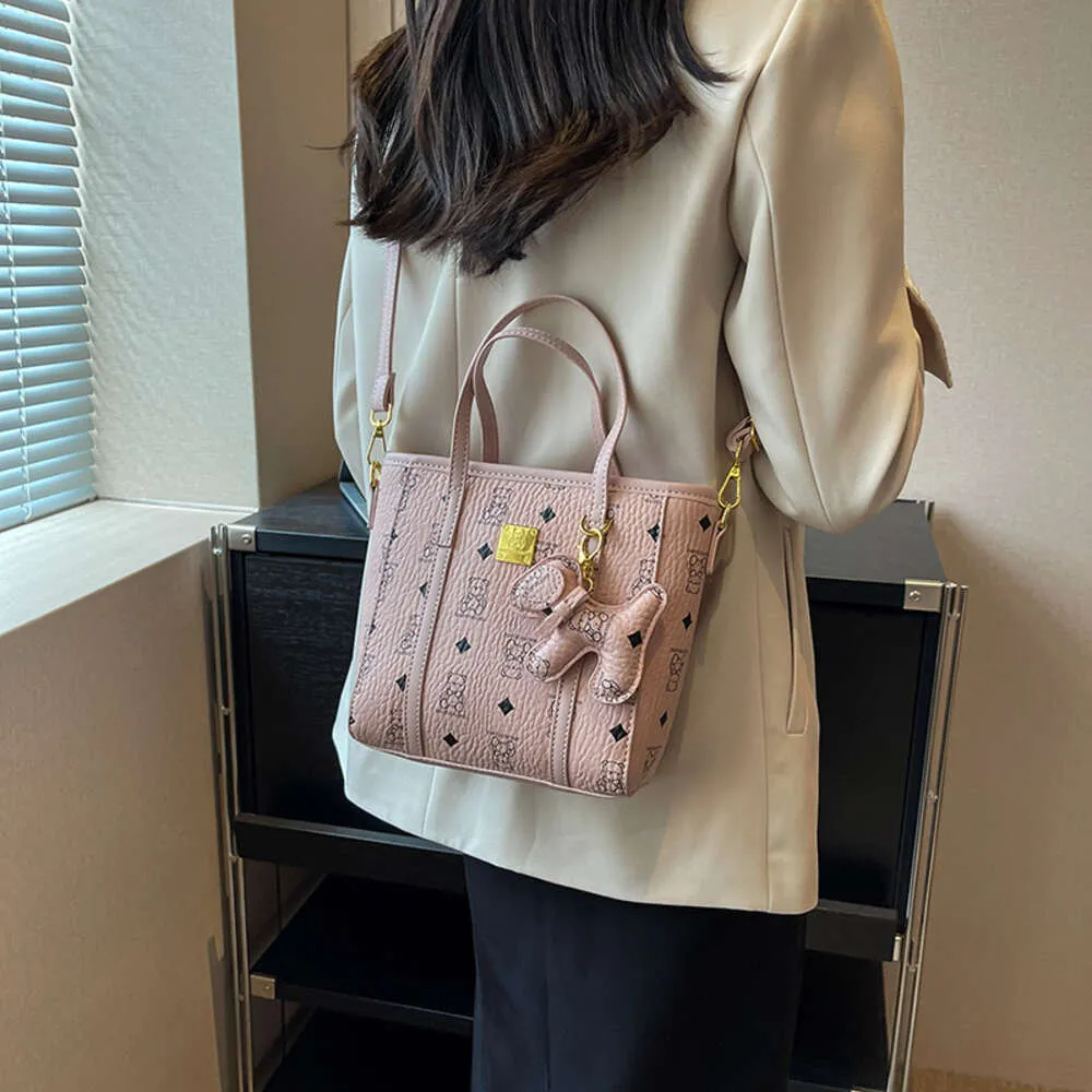 Bucket Bag Designer Hot Sale Womens New Single Shoulder Crossbody Bag Fashion Letter Small Square Netizens Version Tote Style