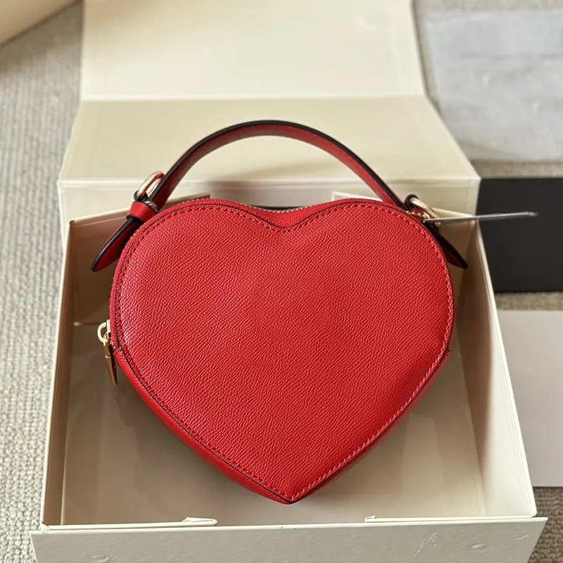 Dames Saint Valentin Amour Coeur Style Boîte De Maquillage Sacs Mullti Pochette Poignée supérieure Fourre-tout Grande Capacité Extérieure En Métal Bandoulière Cosmétique Sac Poche 18X14CM