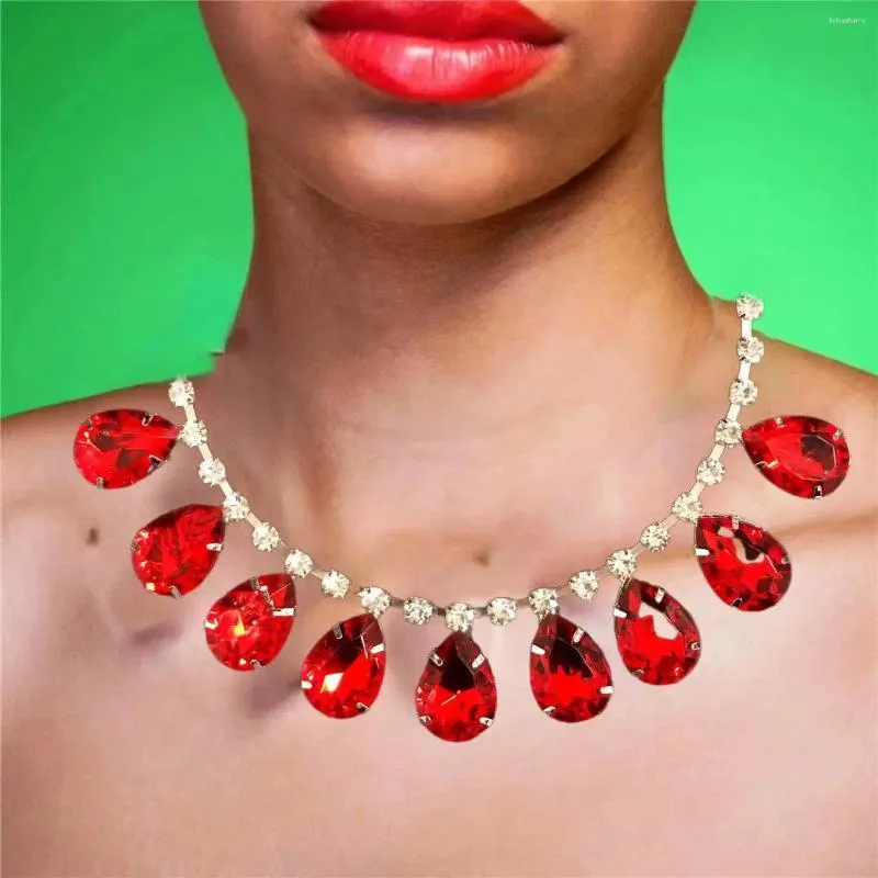 Chaînes de vente personnalisées, à la mode et élégantes, pendentif en forme de goutte d'eau, collier léger, accessoires cadeaux de luxe pour Banquet, Je