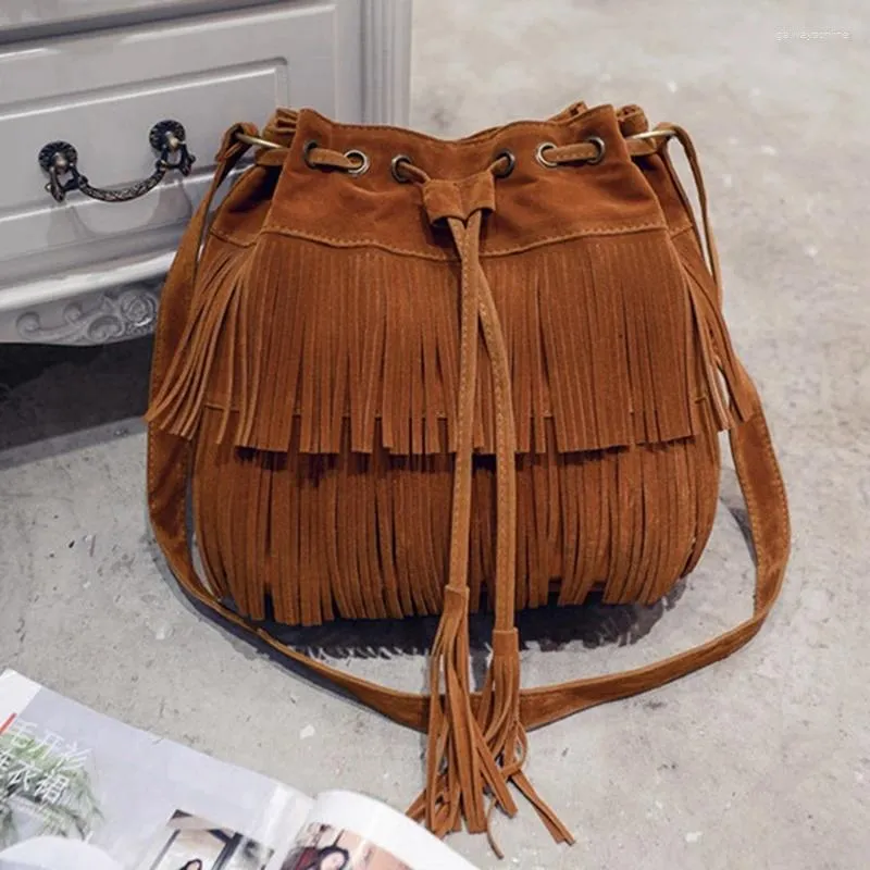 Umhängetaschen 2024 Retro Faux Wildleder Fringe Women Messenger Tasche Handtasche Quaste Handtaschen Crossbody Bag Bolsa Feminina