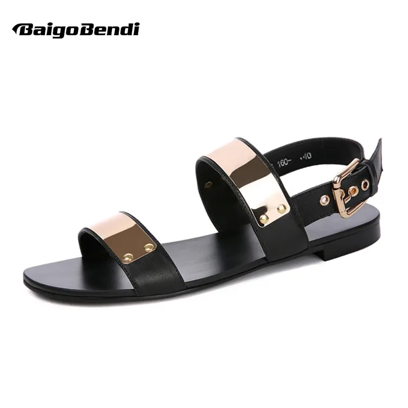 Sandaler US 612 45 Men's äkta lädermetallguldlägenheter Romerska rivet Gladiator Summer Beach Sandaler Punk Shoes