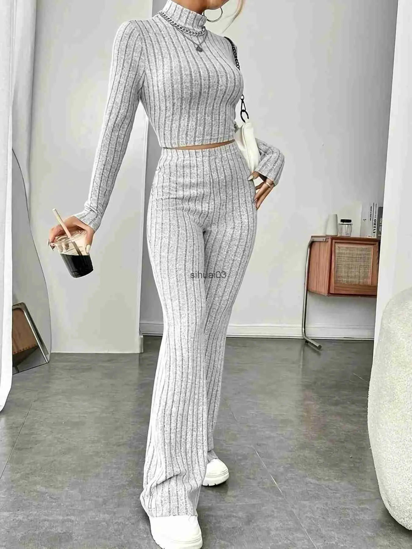Women's Tracksuits 2018 Spring Knitted 2-piece Womens Track Clothing Long sleeved Vintage Sweater Crop Top Flash Pants Elastic Matching SetL2403