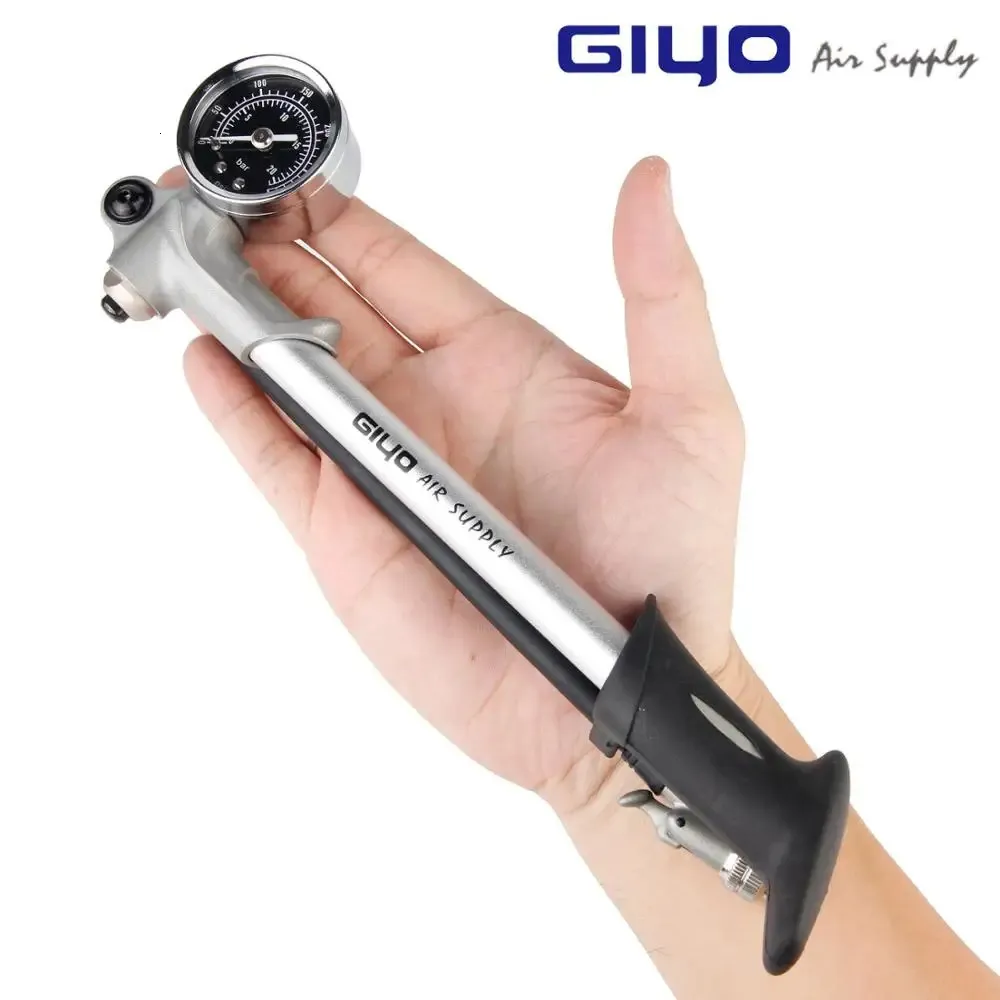 GIYO GS-02D Pompa per ammortizzatori ad alta pressione per forcella Sospensione posteriore Ciclismo Mini tubo di gonfiaggio aria Schrader Forcella per bicicletta 240308