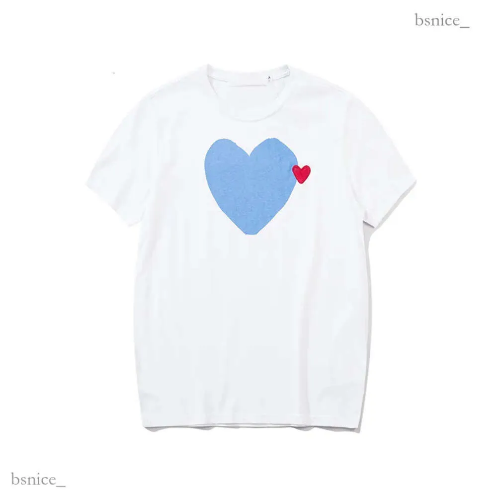 Summer Mens T-shirts CDGS Play T Shirt Commes Short Sleeve Womens des Badge Garcons broderi Heart Red Love 242