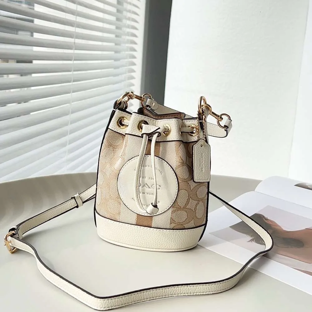 Schultertasche Designer Meistverkaufte brandneue High-End-Presbyopie-Beuteltasche mit Kordelzug, einzelnes Handgerät, diagonaler Straddle