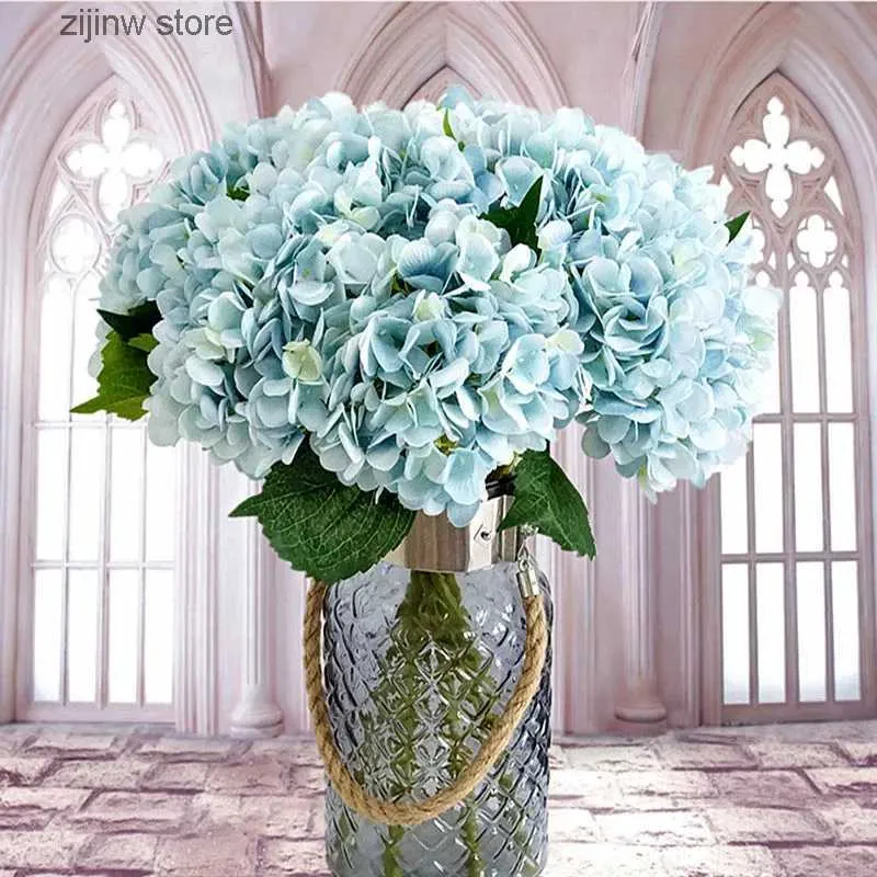 Faux Floral Greenery Künstliche Blume billige Seidenstickerei Brautstrauß Hochzeit Familie Neujahr Dekoration Vase Pflanzendekoration Zubehör Y240322