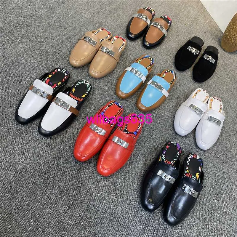 Mules Sandals Half Head Mandinons en cuir Slippers 2024 Été Nouveau style de commerce extérieur Muller chaussures Muller Womens European Station Baotou Baotou Slippers ha a Logo Hbhn72