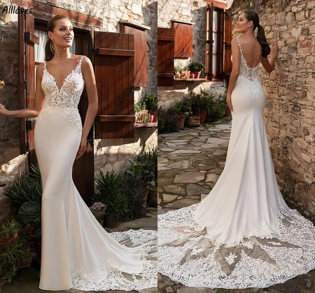 Bohemian Lace Mermaid Wedding Dresses V Neck Sexy With Straps Backless Elegant Bridal Gowns Simple Boho Garden Robes de Mariee Court Train Bride Dress Slim Fit CL3405