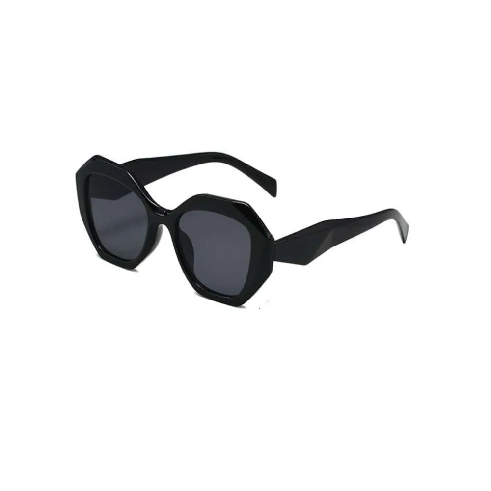Lunettes de soleil femmes hommes lunettes de soleil de luxe 16 nouvelles lunettes de soleil carrées de mode preuve UV