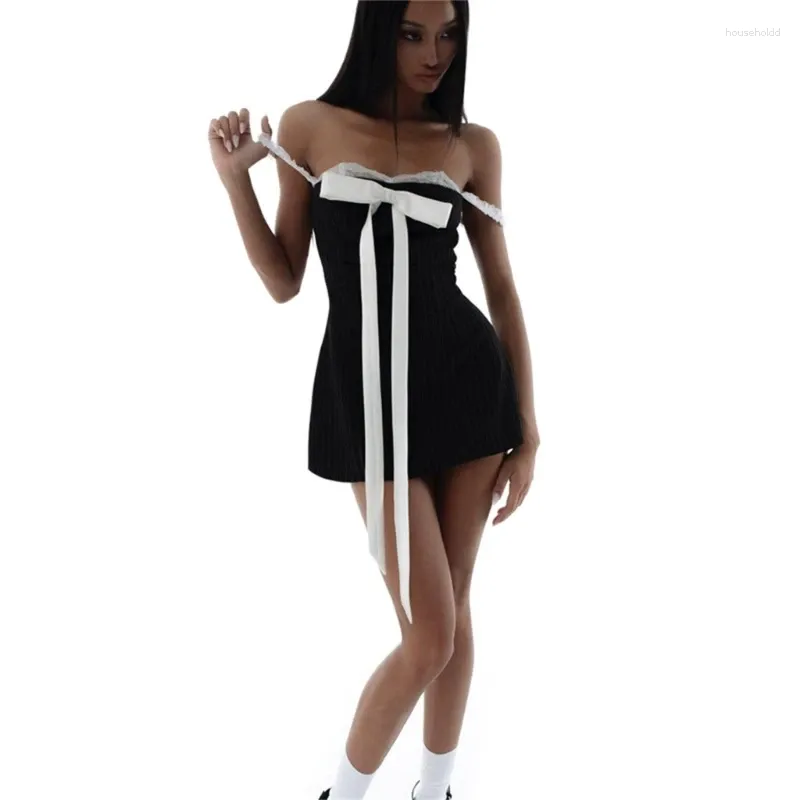 Sıradan Elbiseler Kadın Seksi Strapless Sırtsız Çizgili Tüp Üst Elbise Zarif Dantel Bowknot Patchwork Omuz Bodycon Mini