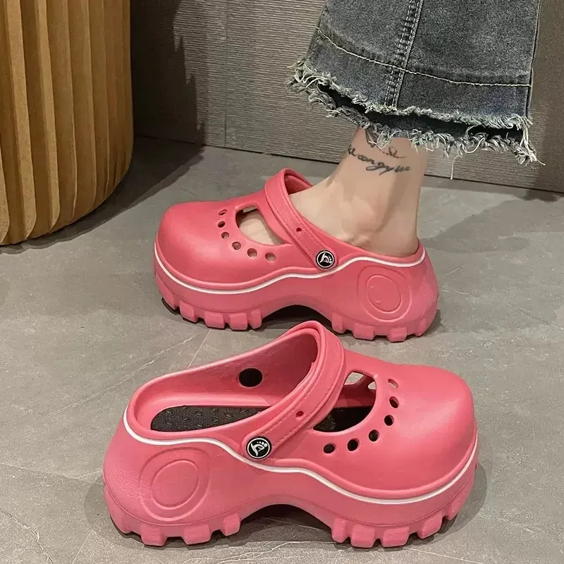 Slippers Women Sandals Platform Summer Fashion Simple Thick Soles Hollowedout High Heels Outdoor Clogs Chunky Ladies Garden Shoes