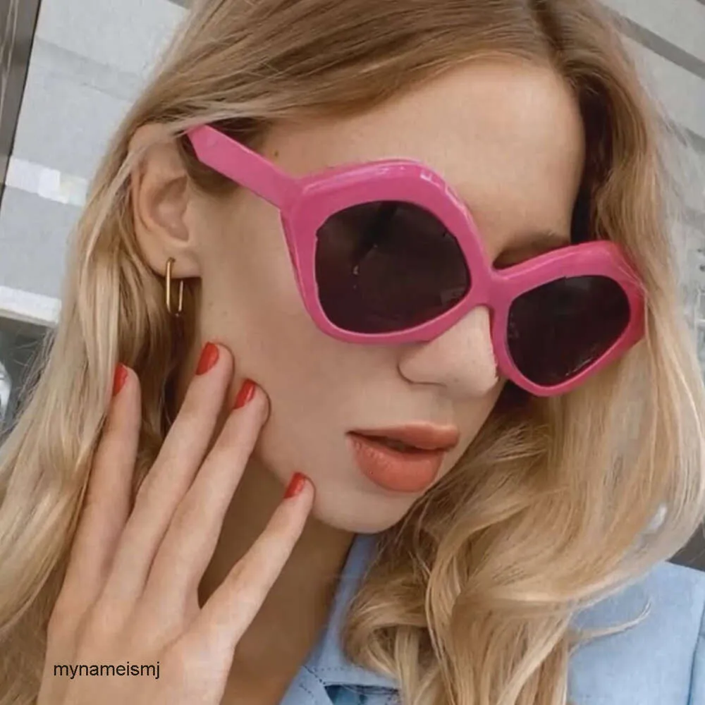 リップサングラス2022 New Womens UV Proof Net Red Same Tiktok Disco UV Proof Driving Sunglasses