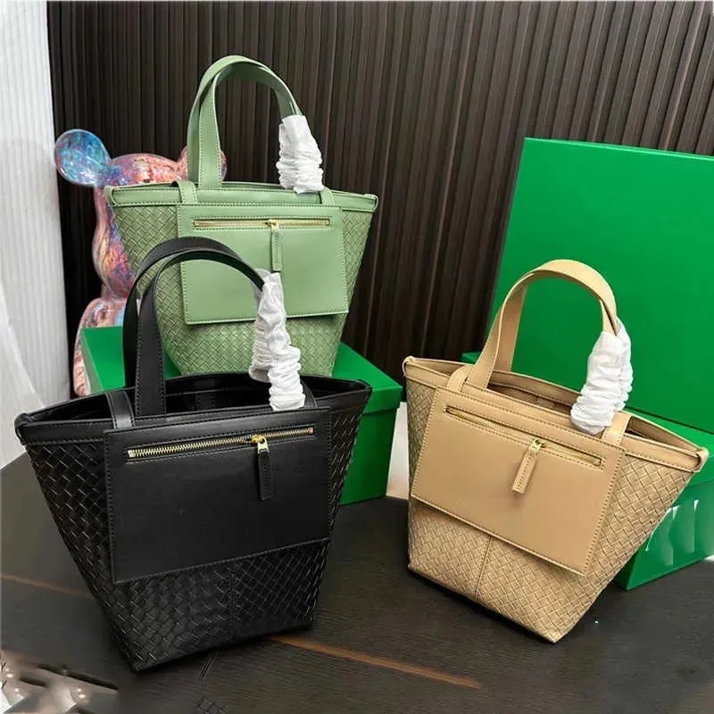 حقائب سلة نساء عالية الجودة مصممة حقيبة حقائب تسوق يدوية التسوق