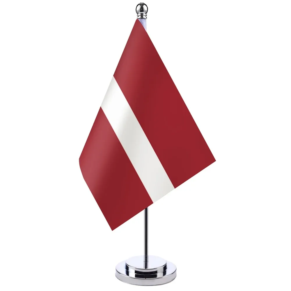 Tillbehör 14x21cm Office Desk Flag of Lettland Banner The Lettian Closet Cabinet Display Flag Set