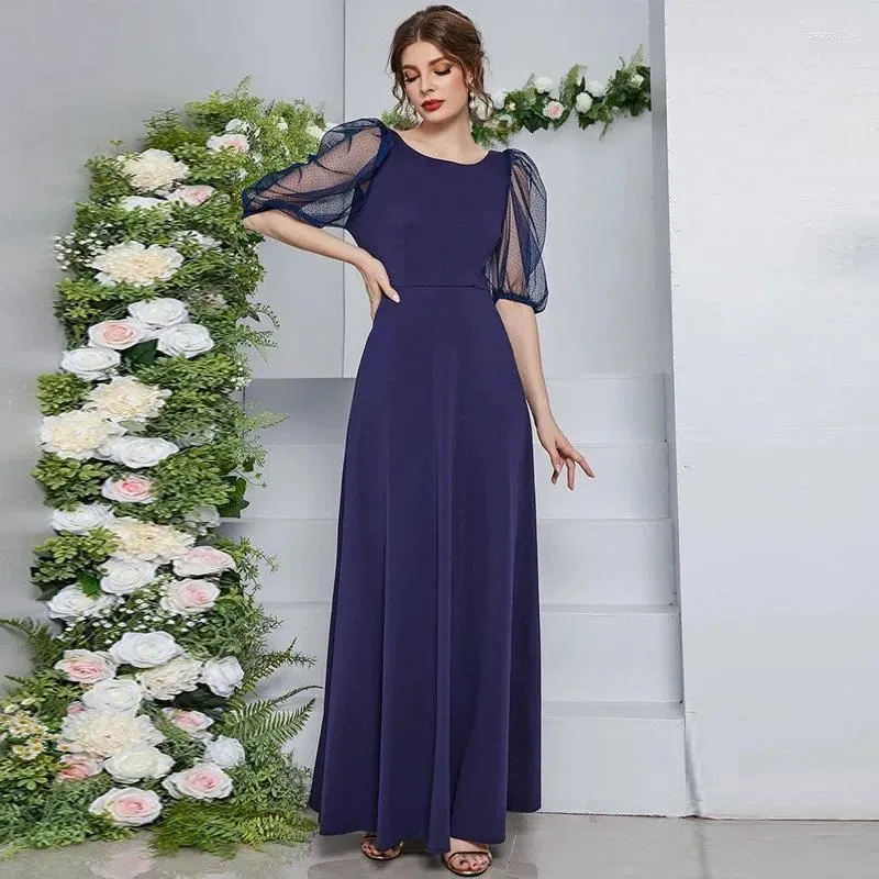 Etniska kläder kvinnor eid muslimska klänningar o nacken kort ärm dubai mesh net gasväv party klänning vestidos elegant lapptäcke solid abayas arab