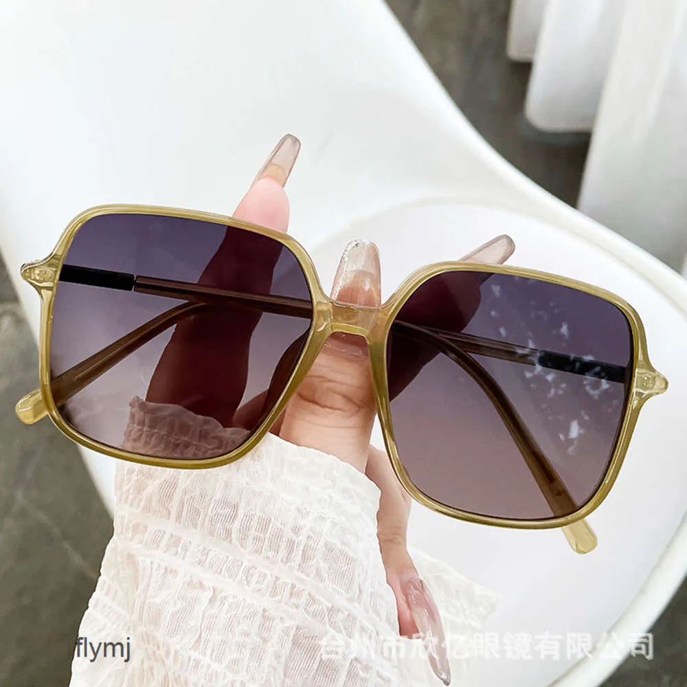 2 pcs moda designer de luxo novo quadrado grande quadro óculos de sol high-end internet celebridade personalidade rosto simples óculos de sol femininos resistentes a UV