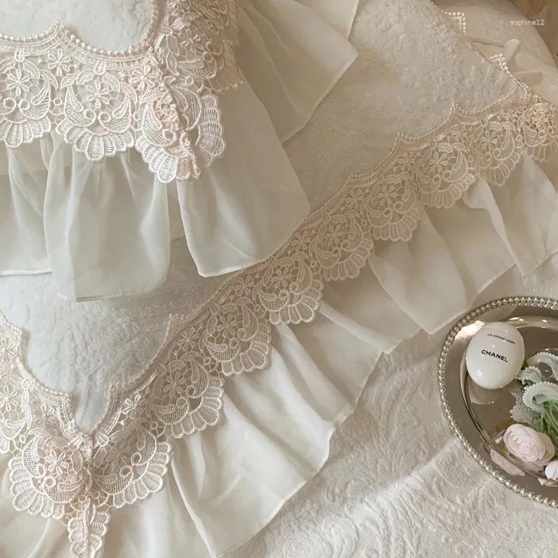 French Vintage Velvet Duvet Cover Set - Double Layer Lace