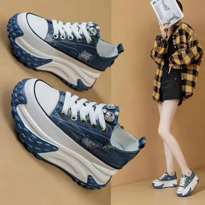 Skor maogu kilskor 2023 kvinnlig 6 cm höjd ökar damer andas denim tyg casual sko canvas ny kvinna plattform sneakers