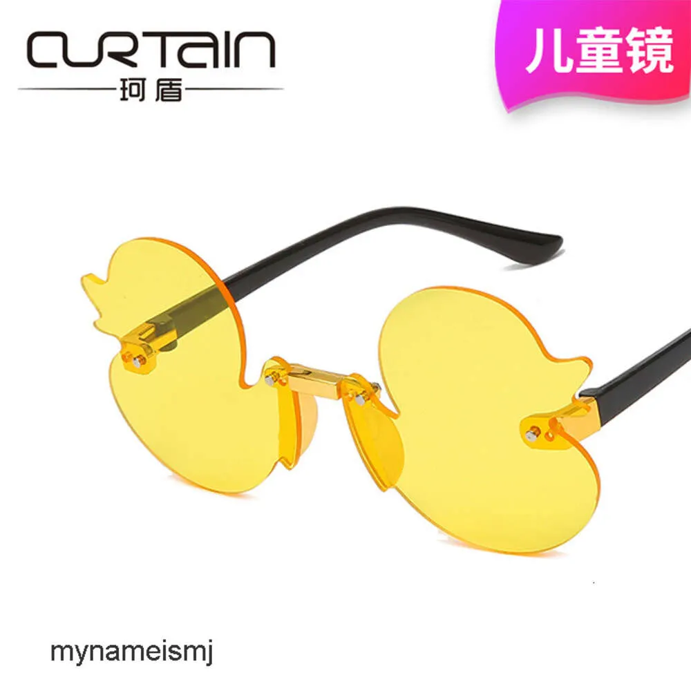 Duckling childrens sunglasses 2022 new cartoon sunglasses frameless modeling cute street photo sunglasses baby