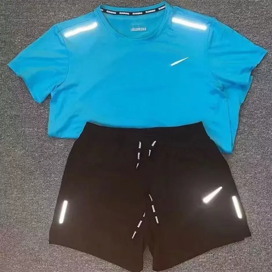 Survêtements pour hommes Tech Set Designer Survêtement Chemises Shorts Costume de fitness pour femmes en deux pièces Imprimer Séchage rapide et vêtements de sport respirants T-shirt de basket-ball Jogger