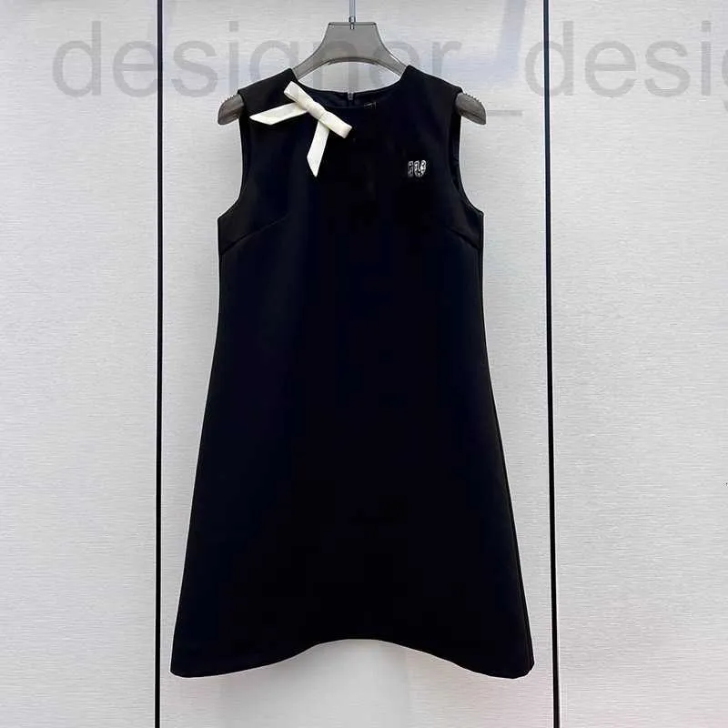 Abiti casual di base Branding Brand 2023 Summer New Diamond Inlaiid Letter Miu Black Sleeveless A-Line Gonna, Design in forma Slim Celebrity, Design con papillon TVWS