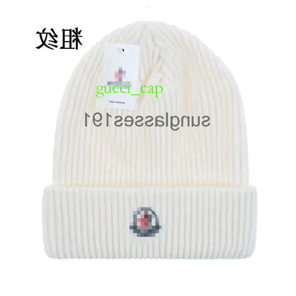 Lavorato a maglia 2023 Nuovo cappello Moda Lettera Berretto Popolare Caldo antivento Stretch Multi-colore Cappelli a cuffia di alta qualità Personalità Street Style Coppia Copricapo M-5 s