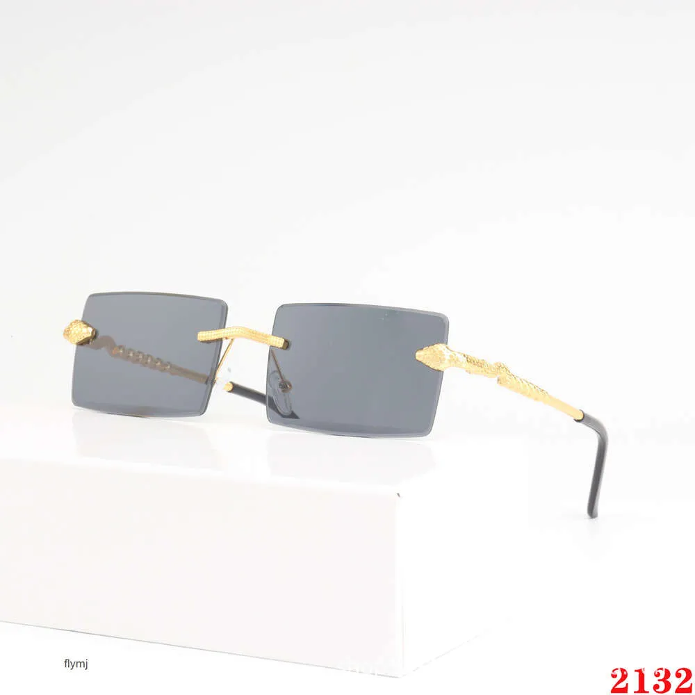 2 pcs Fashion luxury designer New overseas metal box sunglasses classic fashion glasses 2132