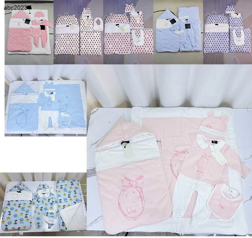 Classics newborn jumpsuits toddler clothes Size 52-80 CM baby Five piece set bodysuit Hat Bib Blanket Embrace a quilt 24Mar