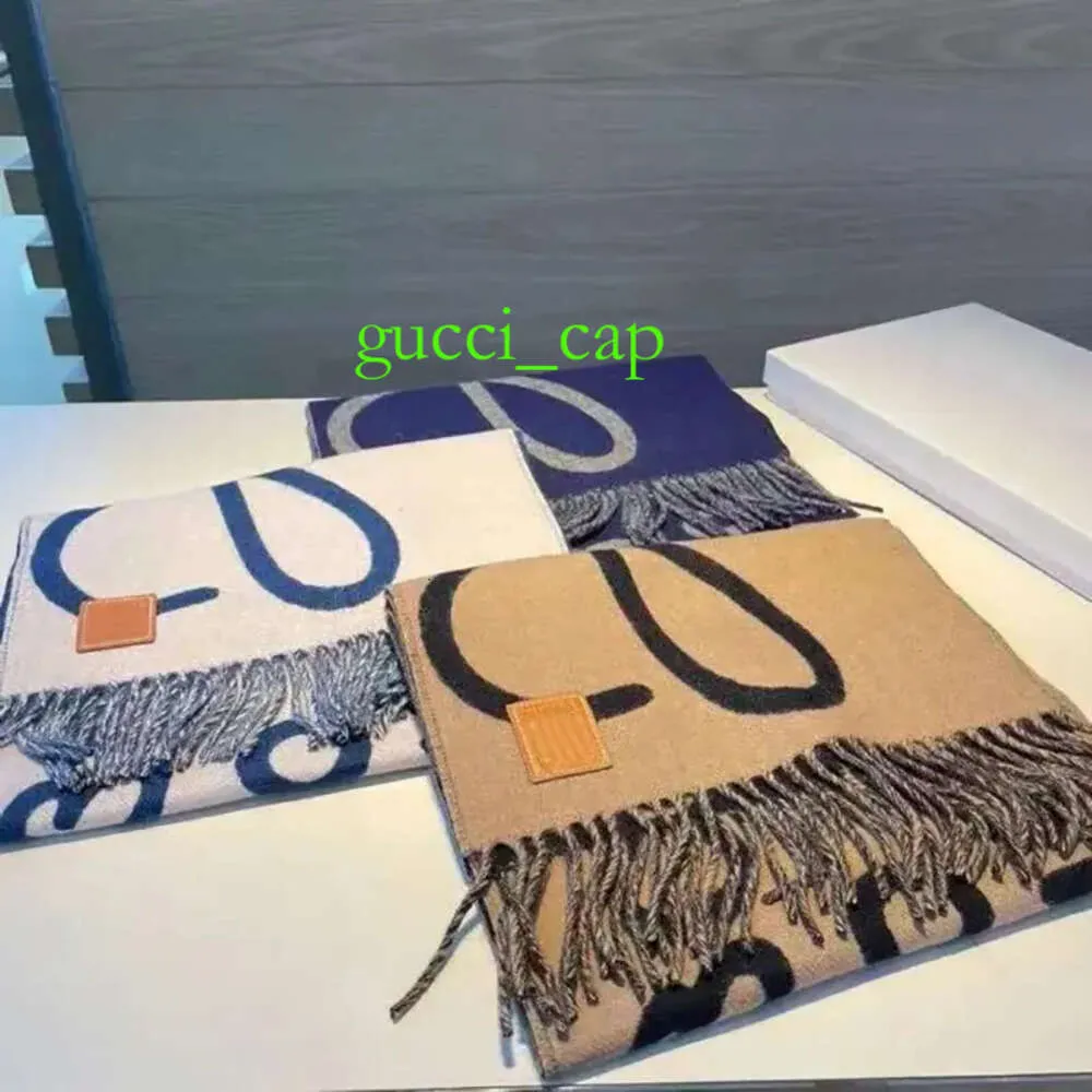 Designer Lowwe -halsdukar Trendiga bokstaven Jacquard Lång halsduk Double Side Color Women Cashmere Wrap Gift 2022