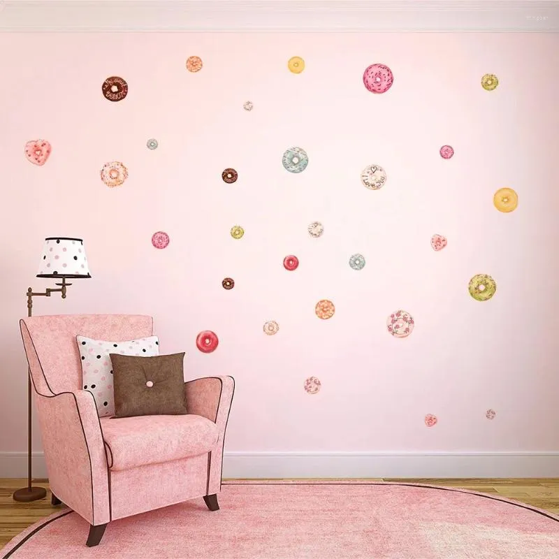 Autocollants muraux-vente Kawaii divers beignets pour chambres d'enfants garçons filles enfants chambre décoration de la maison