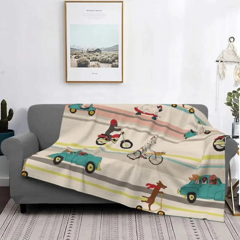 Koce śmieszne słodkie psy jazdy samochodem kreskówkowy koc aksamitne ciepłe rzut na sofę na kanapę sypialnię kołdra