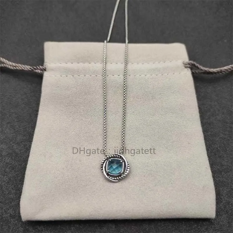 Collana di rubini di lusso di design Catene girocollo con zirconi rotondi Catena con pendente solido in pietra blu zaffiro per collane da donna Gemma colorata alla moda Gioielleria raffinata 3