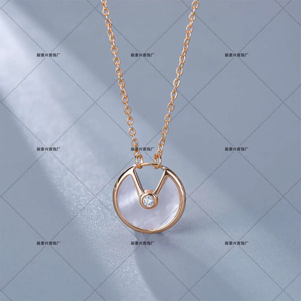 screw choker necklaces carter jewelry Amulet Necklace Female Gold Rose Gold Red Jade Medal White Fritillaria Round Cake Collar Chain Black Agate Pendant