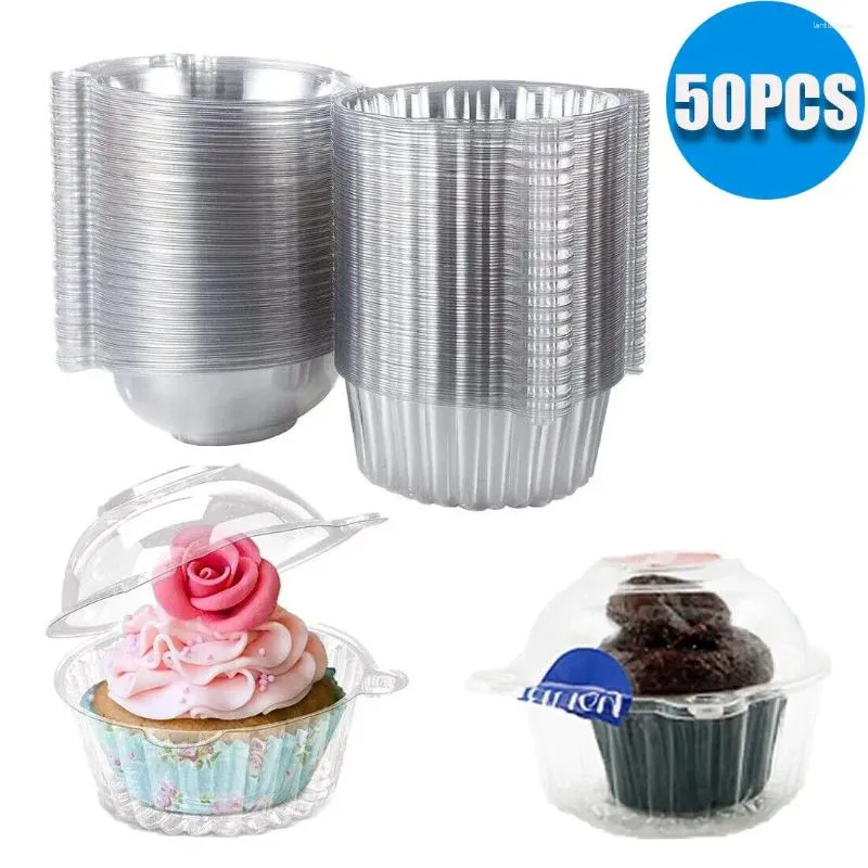 使い捨てディナーウェア50 PCSプラスチックカップケーキマフィンシングルカップケーキホルダーボックスポッドドームケースクリア