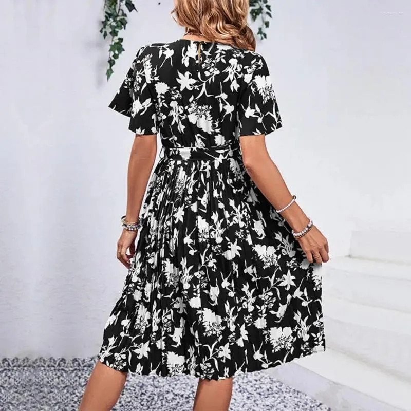 Sukienki swobodne kobiety midi sukienka kwiatowy nadruk A-line z koronkową detal wysoki talia na letni okrągły kolor kontrastowy