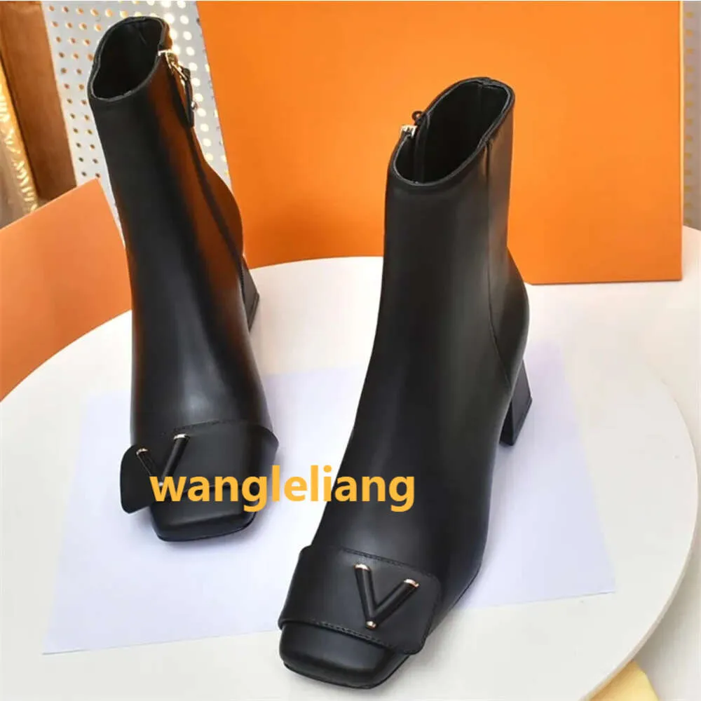 Women Ankle Boots Classic Prints Cowskin Leather Booties Designer Shake Boot 5.5CM Chunky Heels Square Toe Black Party Shoes000