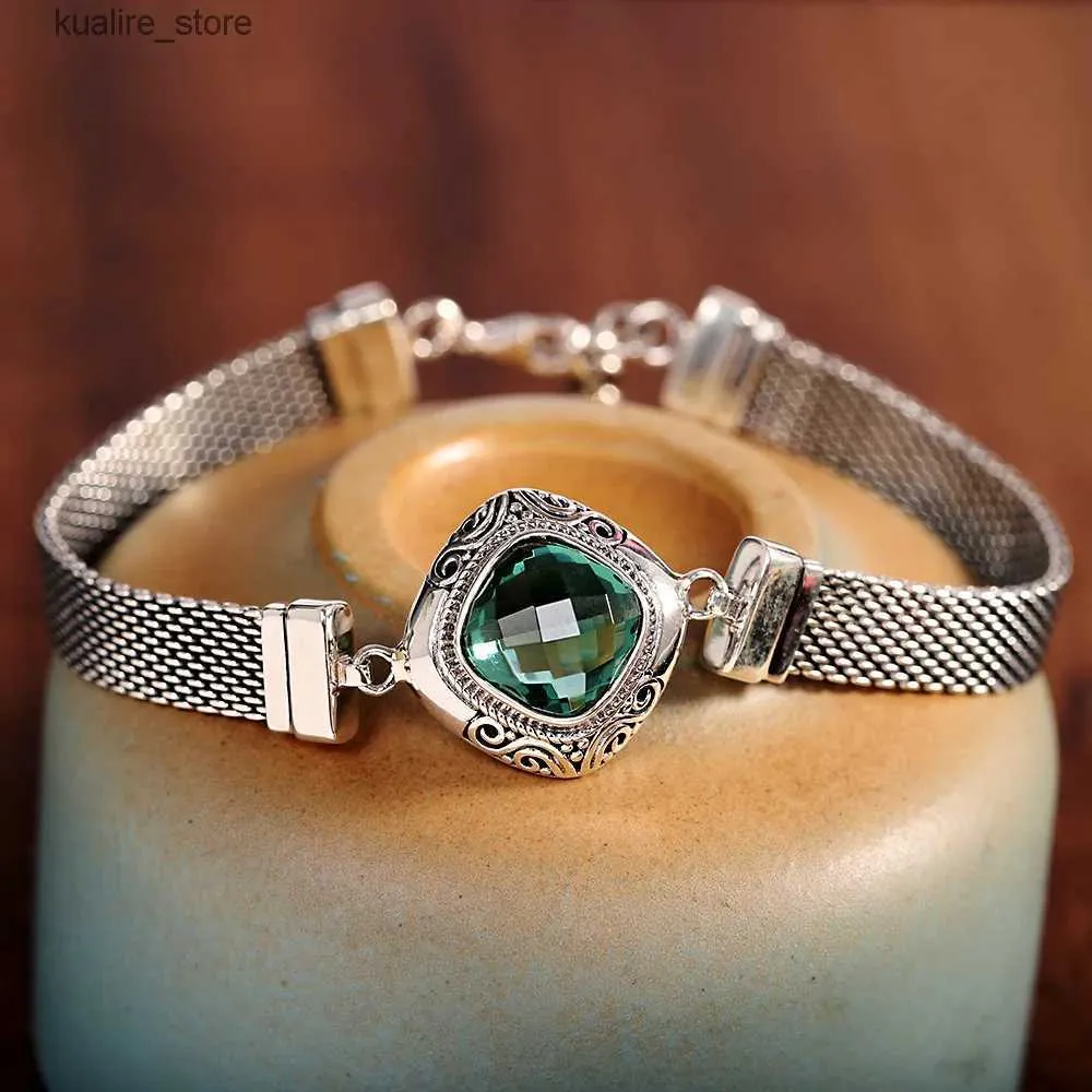 Charmarmband Real S925 Silver Inlaid Green Crystal Geometric Fashion Retro Womens New Style L240322