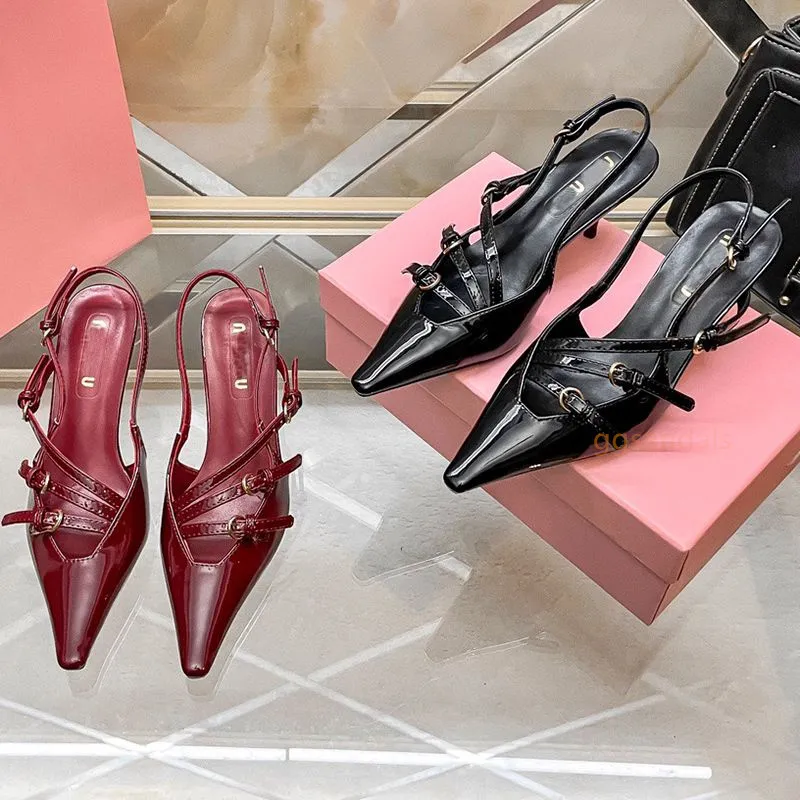 Scarpe firmate sandali slingback di lusso scarpe formali tacchi affusolati tacco gattino in pelle verniciata scarpa da cena per matrimonio alla moda da donna
