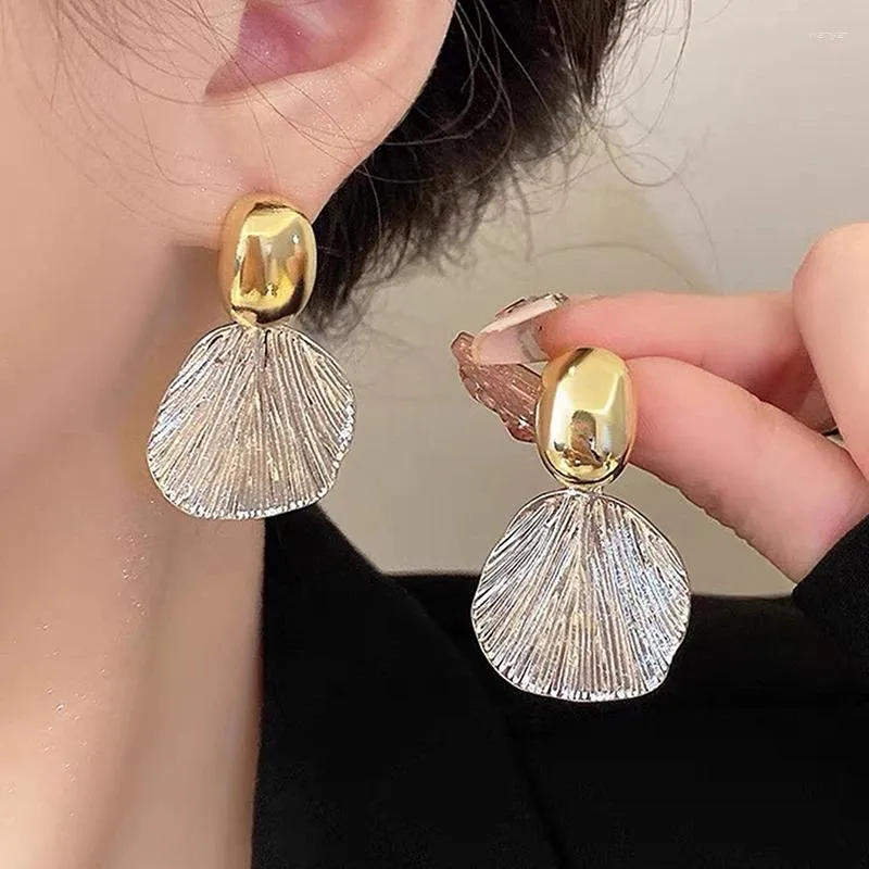 Dangle Earrings Trendy Metal Shell Drop for Women Girls الهندسة غير النظامية كلاسيكية عشيق حلق الإكسسوارات الحفلات الهدية